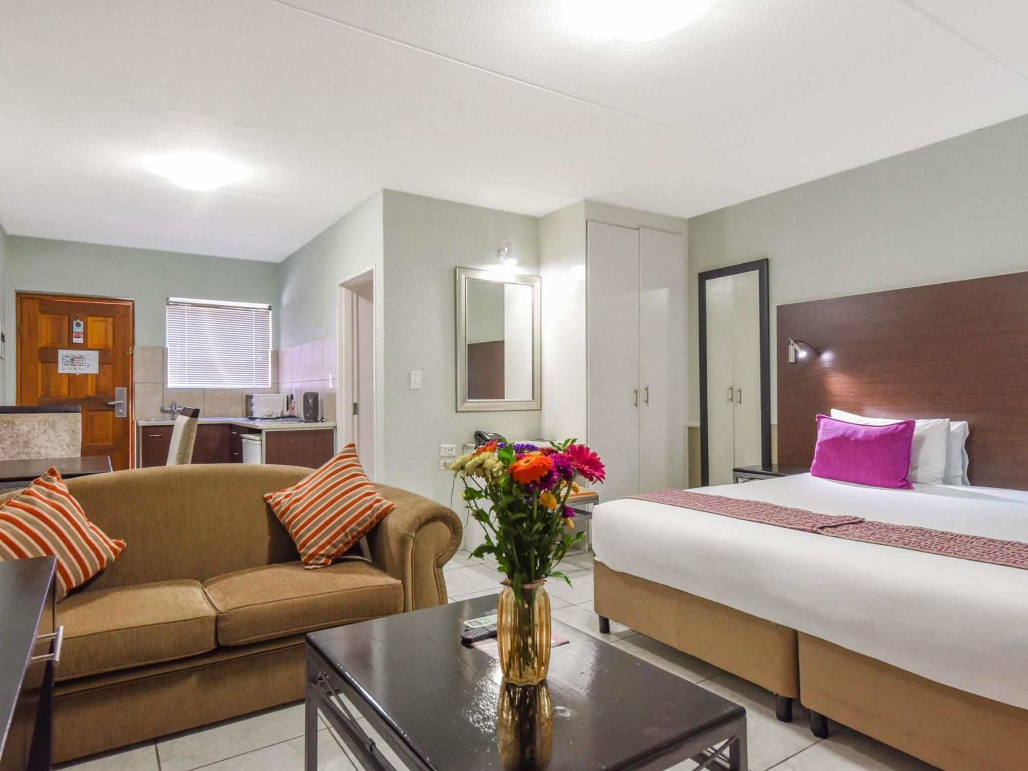 Mercure Hotel Nelspruit Mbombela Exterior photo